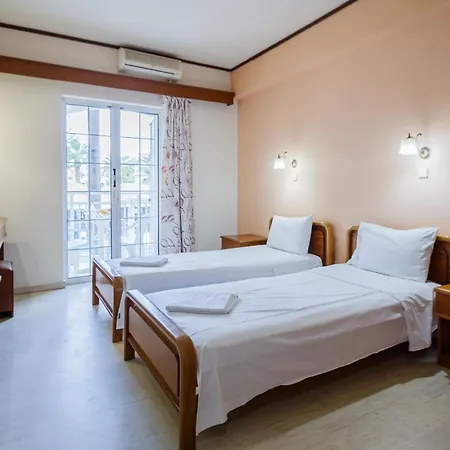 Vivian Apartahotel Laganas