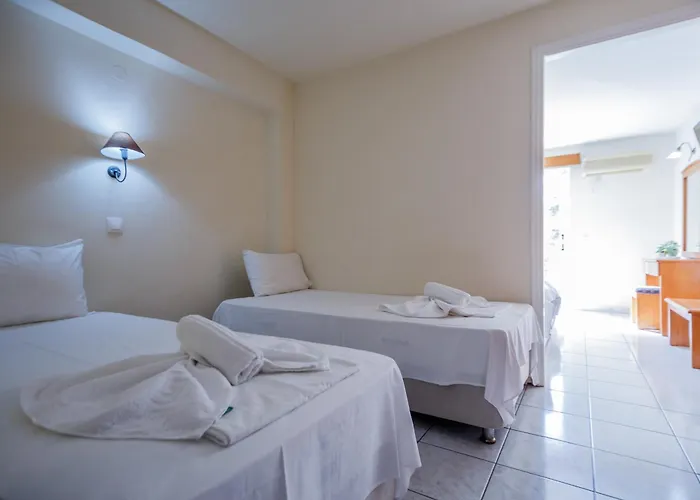 Apart Otel Vivian Laganas