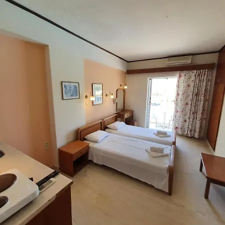 Vivian Apartahotel