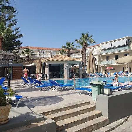 Apartahotel Vivian 2*