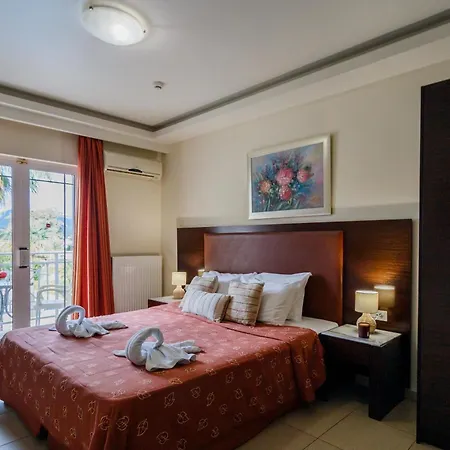 Ξενοδοχείο με διαμερίσματα Vivian 2*